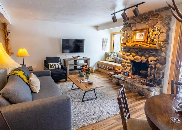 Apartment Rmr: Cedars 1412 In The Aspenswilson Wy *
