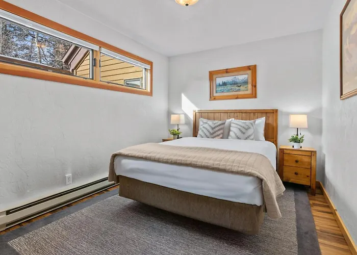 Rmr: Cedars 1412 In The Aspenswilson Wy Apartment *